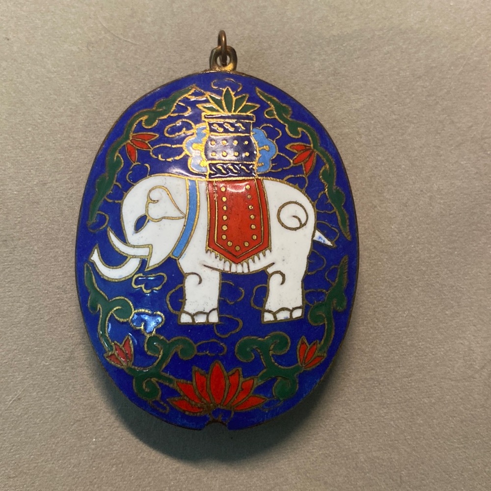 Vintage Chinese Cloisonne Elephant Necklace in Blue